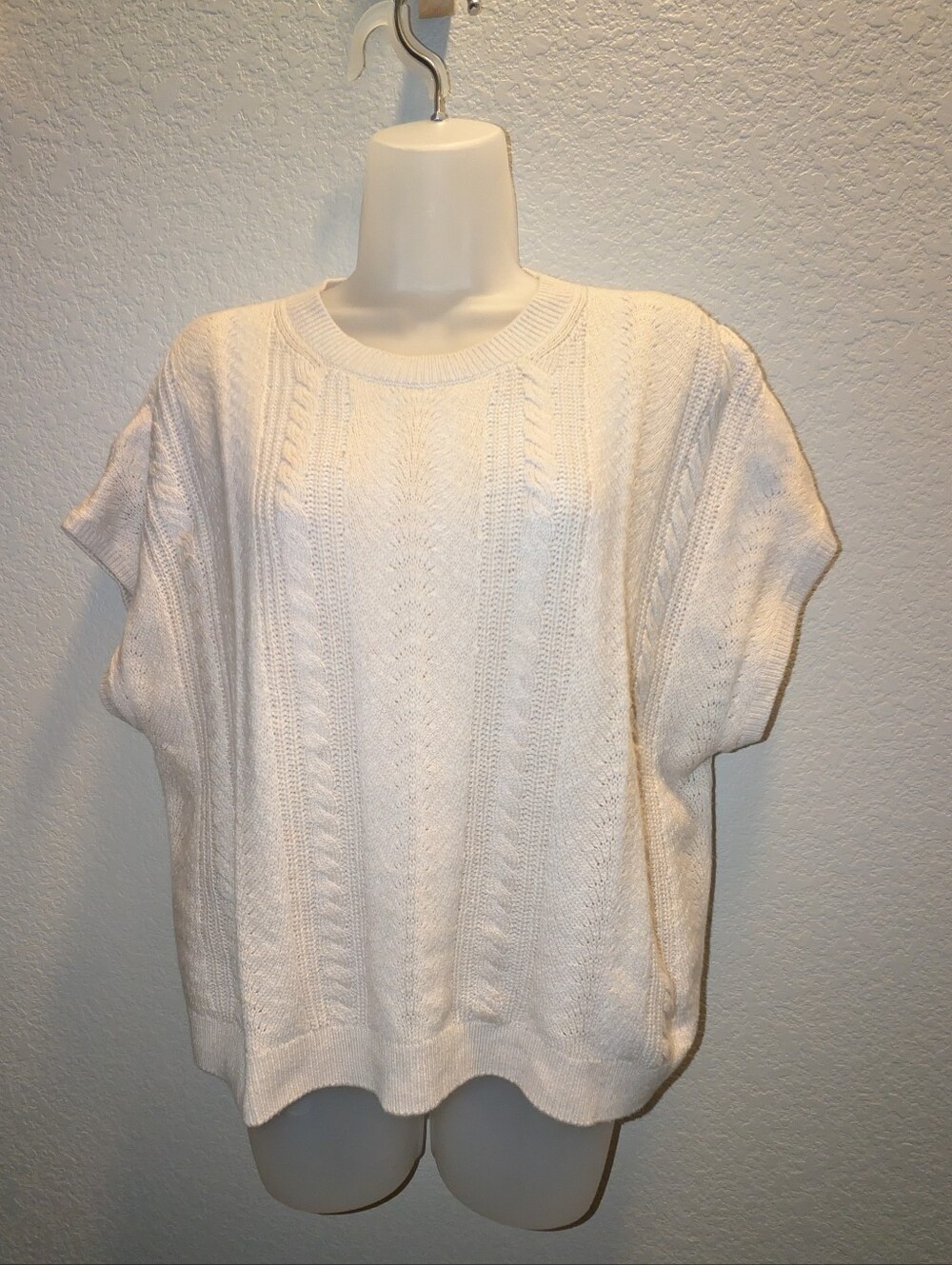Splendid Size Medium Raelynn Sweater - Picture 2 of 7